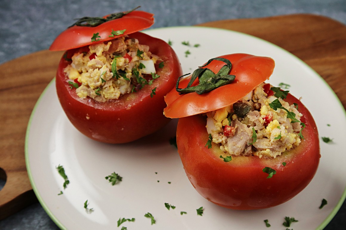 Gefüllte Tomate mit Thunfisch - Rezept