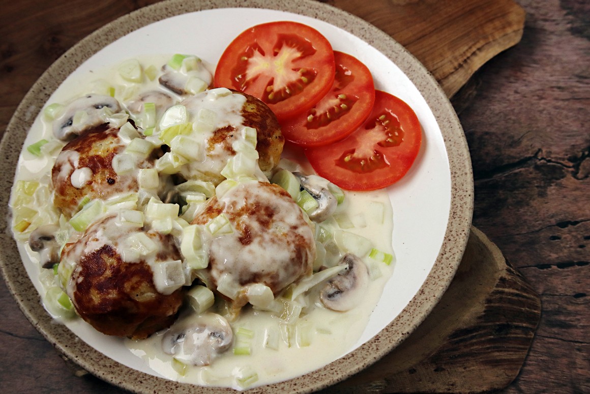 Kartoffelknödel mit Pilzen