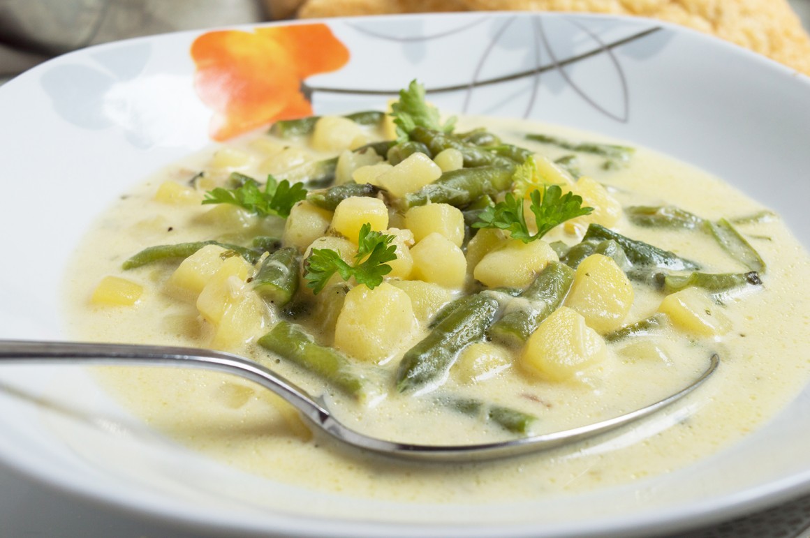 Bohnensuppe mit Sahne
