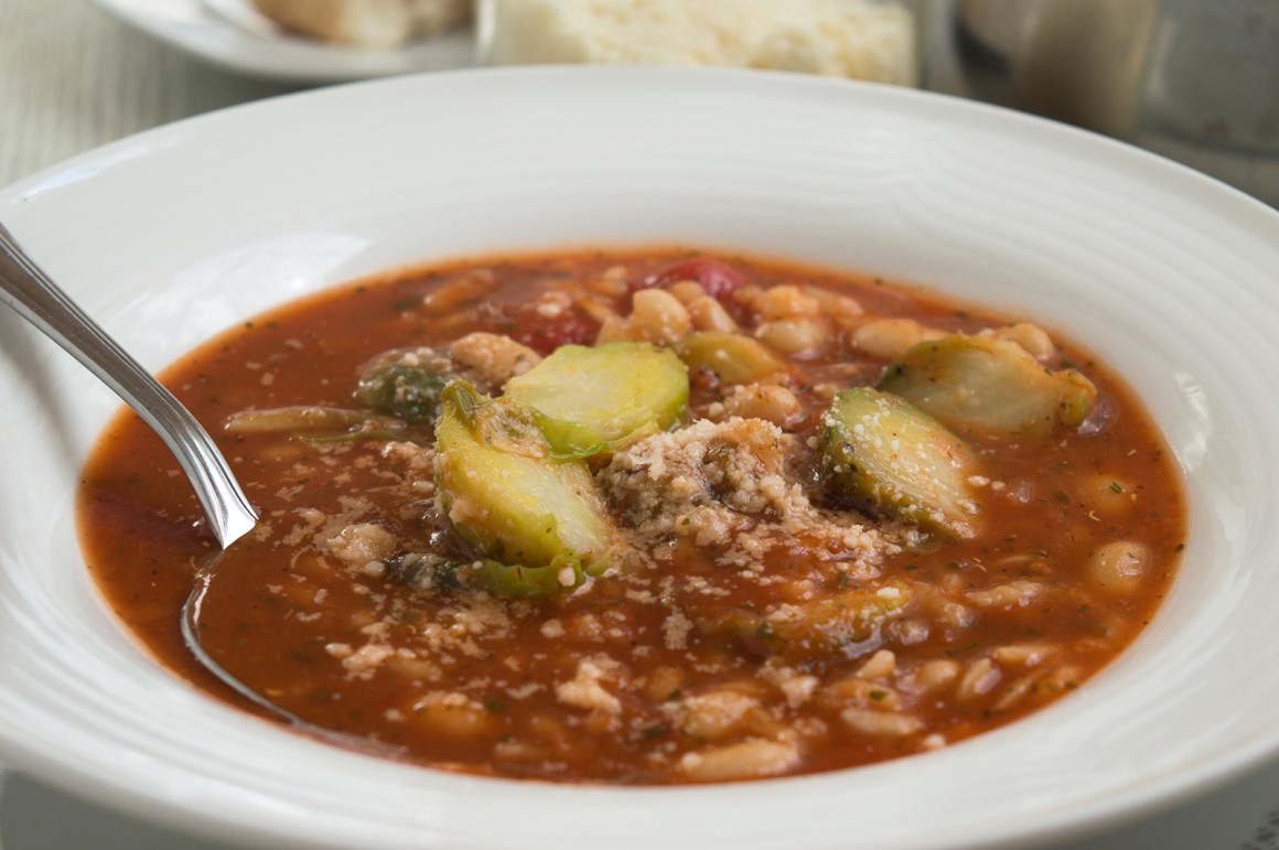 Rosenkohlminestrone