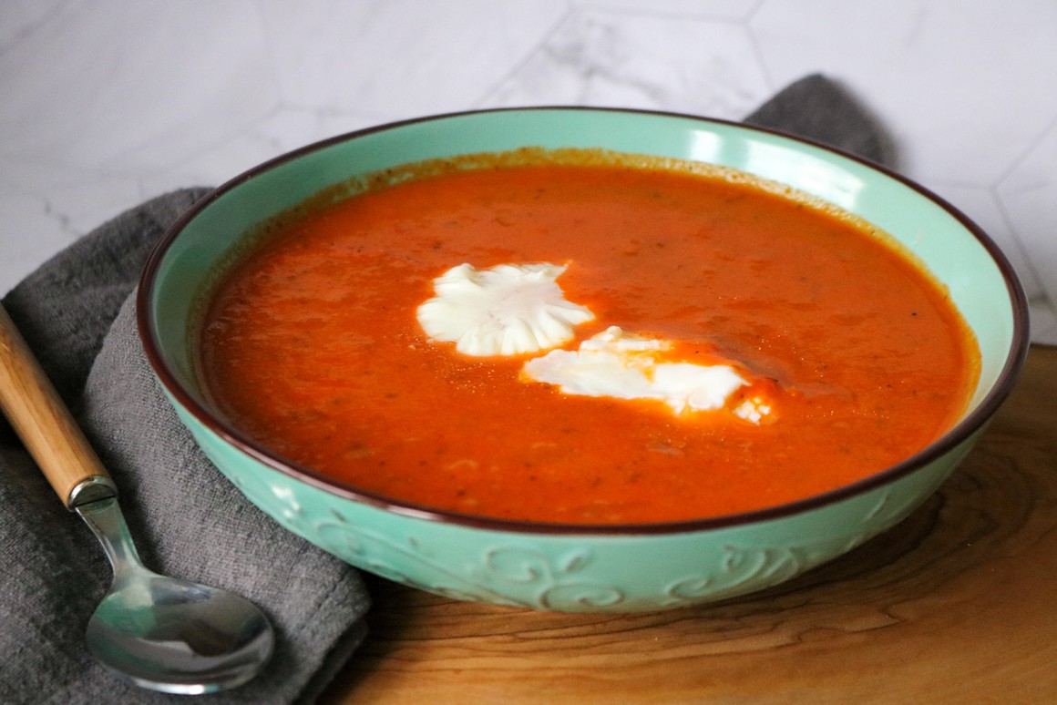 Tomatensuppe mit Ei