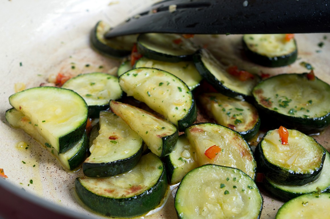 Zucchini mit Knoblauch