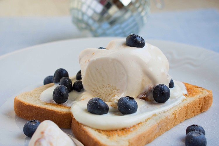 Toastdessert