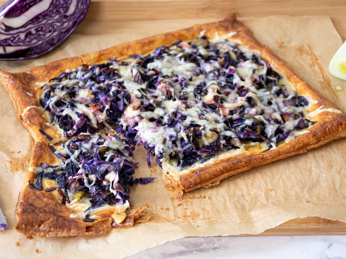 Quiche mit Rotkohl und Lauch