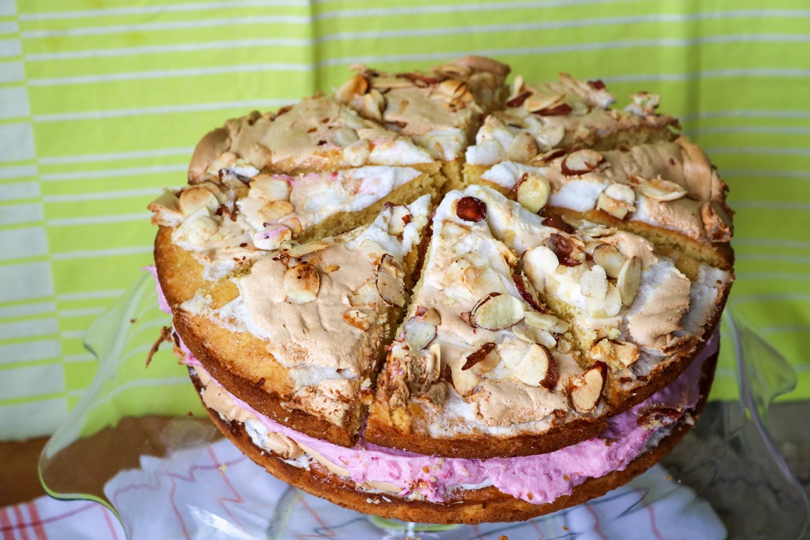 Himbeer-Baiser-Torte