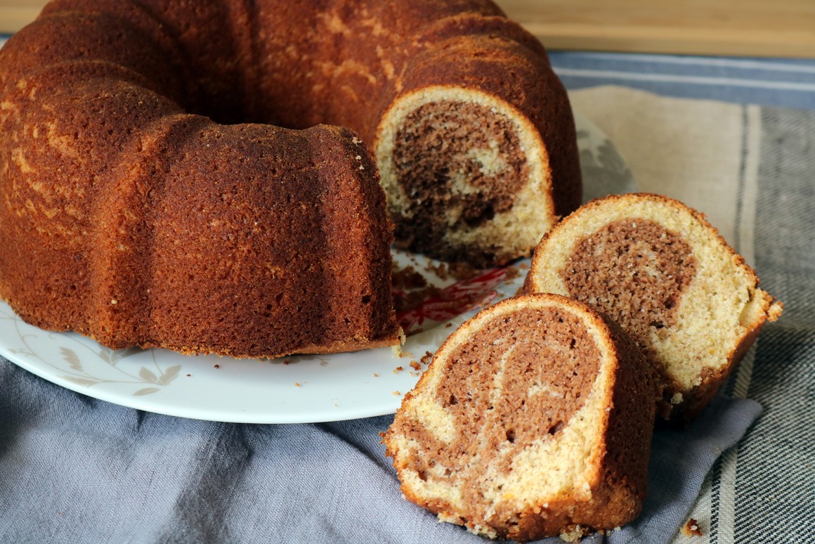 Marmorkuchen mit Dinkelmehl