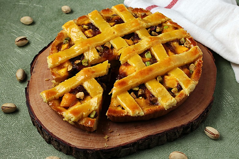 Gedeckter Mango-Kuchen