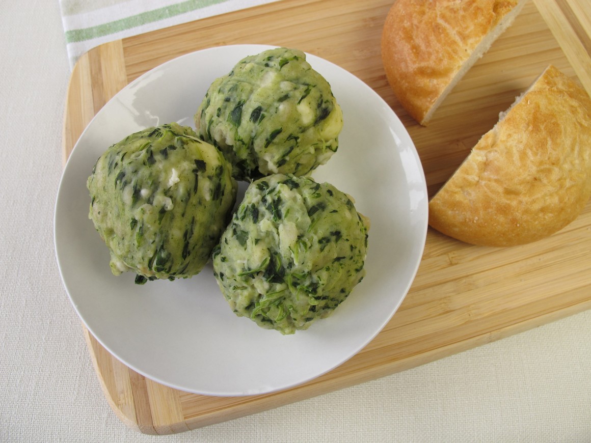 Einfache Spinatknödel