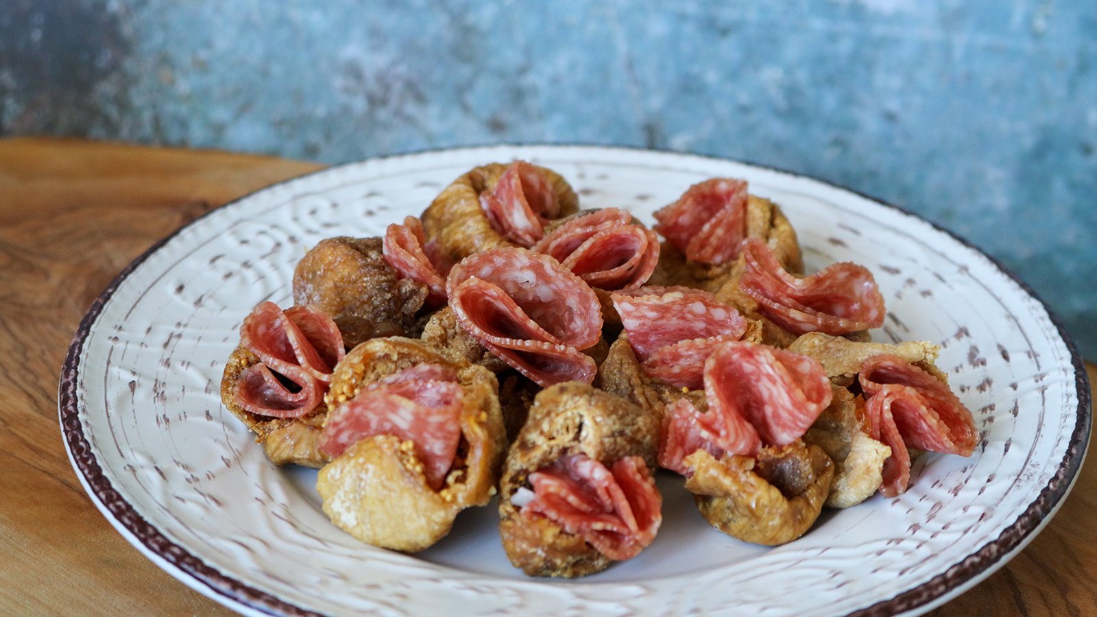 Feigen mit Salami - Rezept