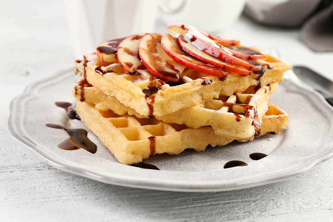 Luftige Apfel-Waffeln