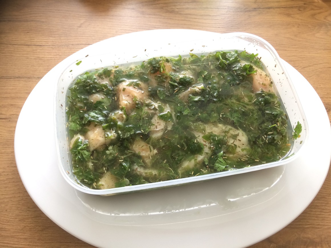 Kräuter-Marinade für Fleisch