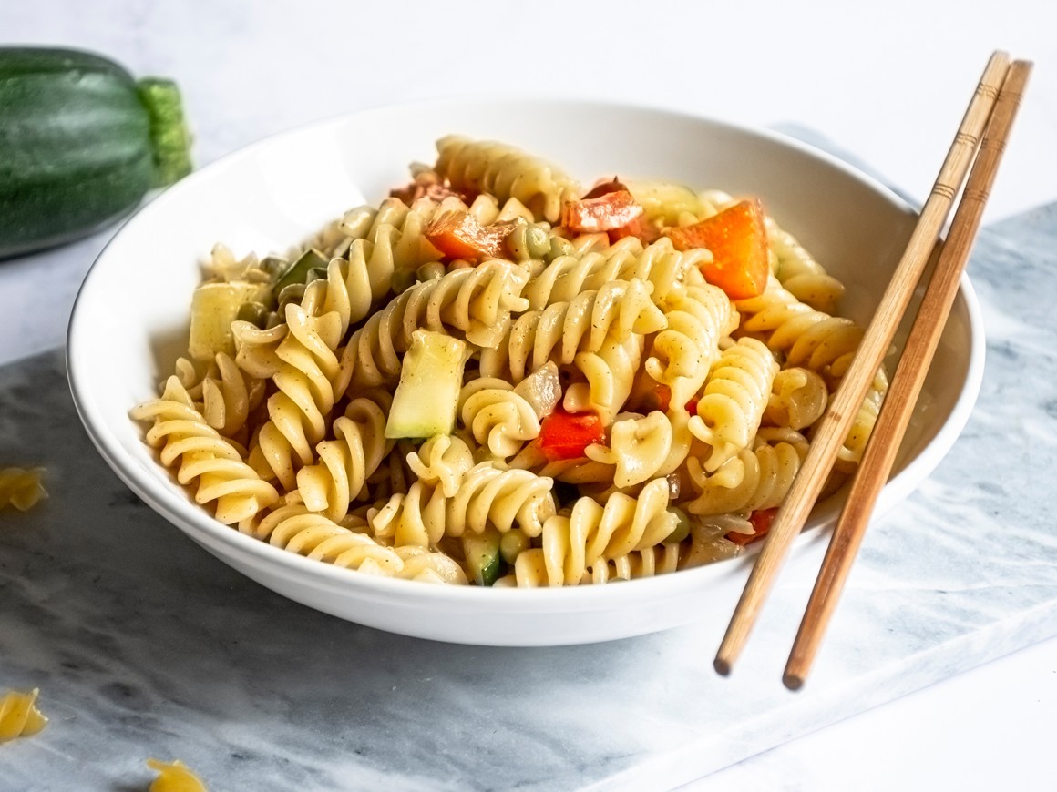 Vegane One Pot Asia-Pasta