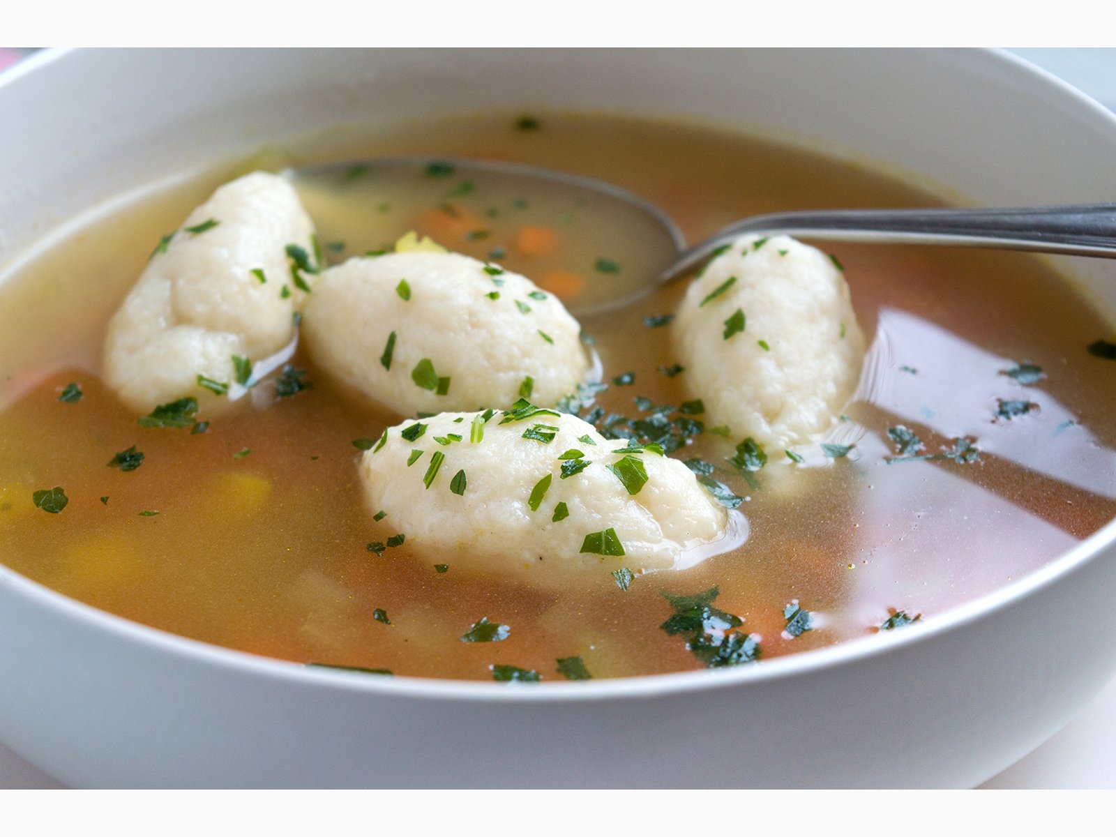 Grießklößchen mit Weichweizengrieß - Rezept