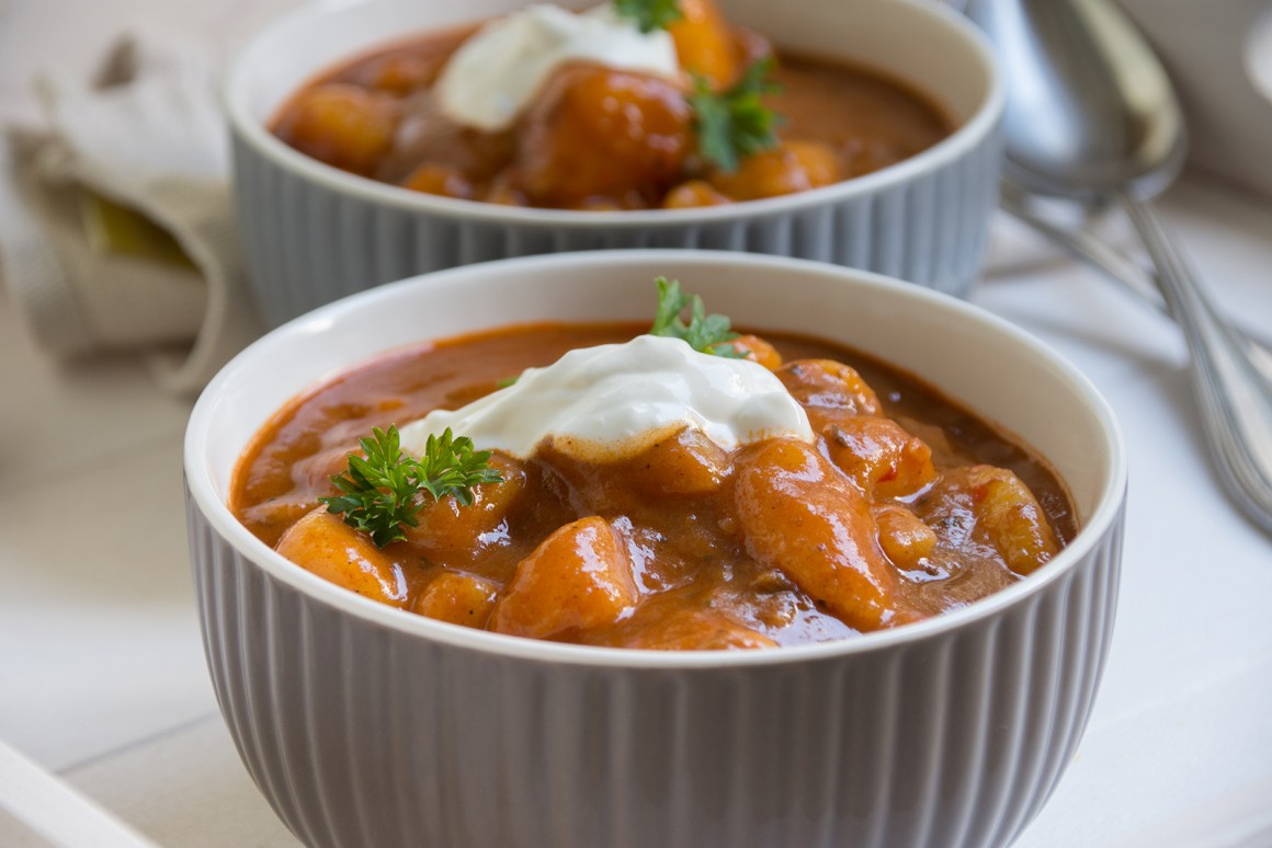 Kartoffel-Gulasch mit Speck
