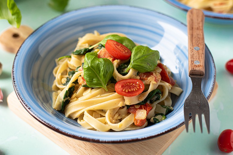 Tagliatelle mit roten Linsen