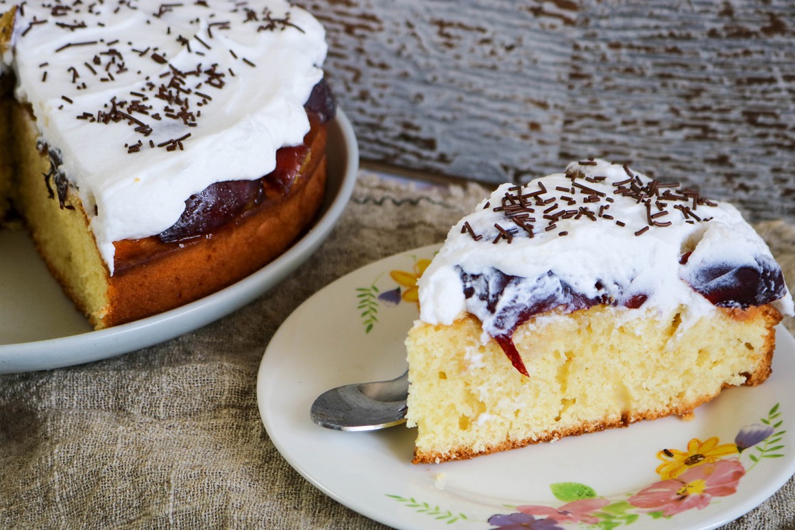 Selterskuchen mit Pflaumen - Rezept