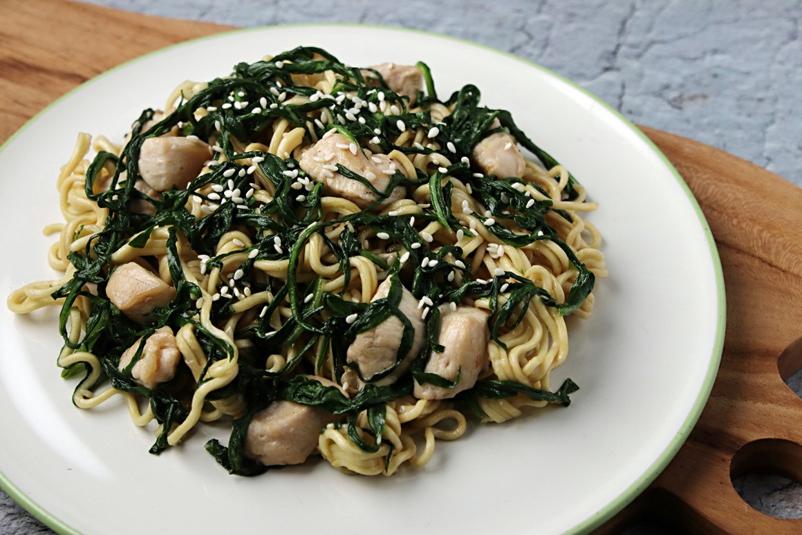 Pak-Choi-Nudeln mit Hähnchenfleisch - Rezept