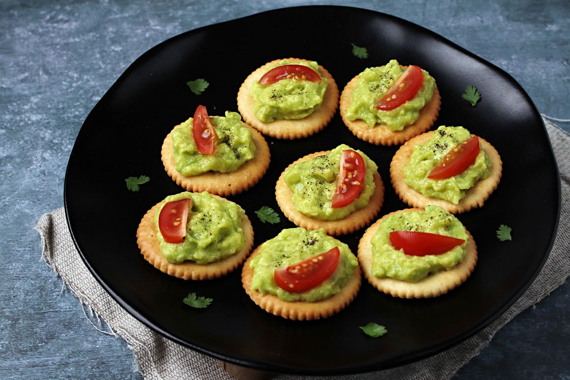 Avocado-Cracker