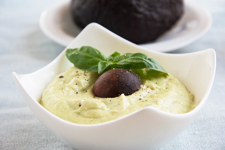 cremige Guacamole mit Seidentofu