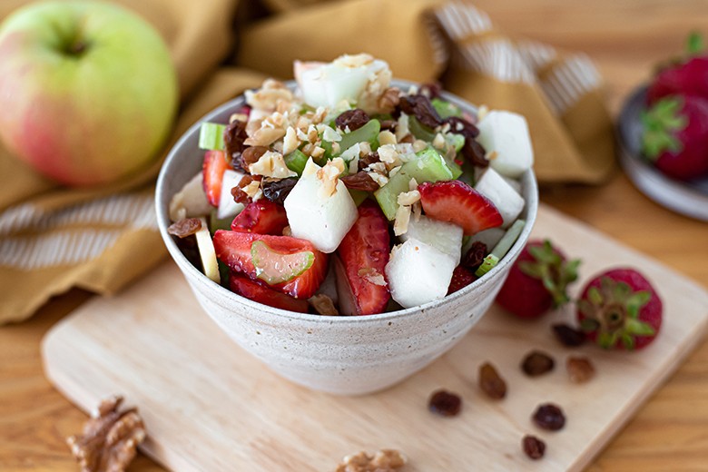 Selleriesalat mit Melone und Erdbeeren