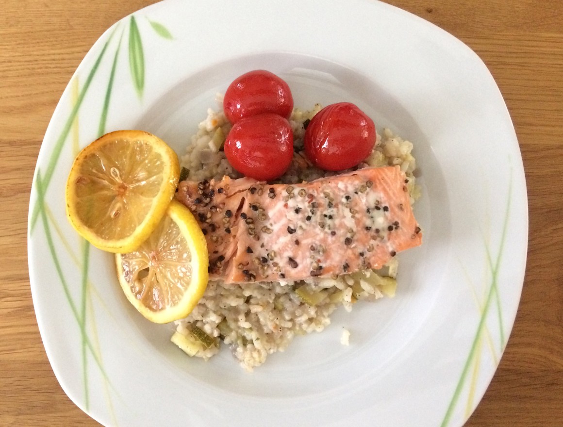 Lachsfilet auf Risotto