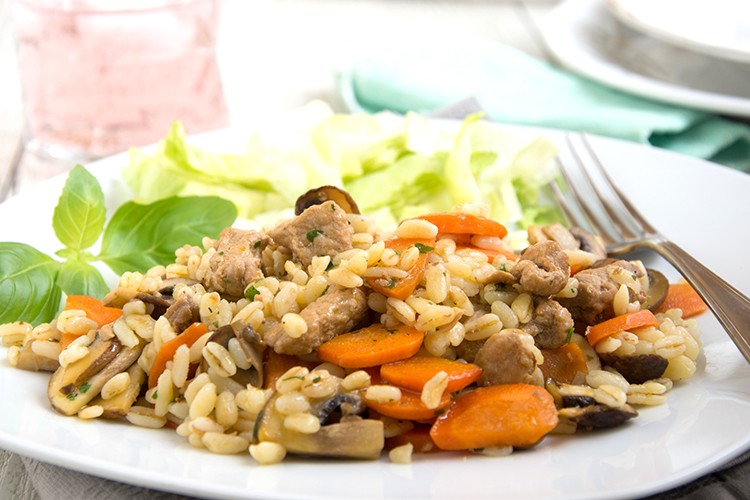 Karotten-Pilz-Pfanne mit Schweinefleisch