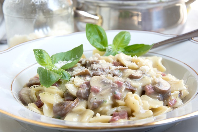 Champignon-Nudelpfanne
