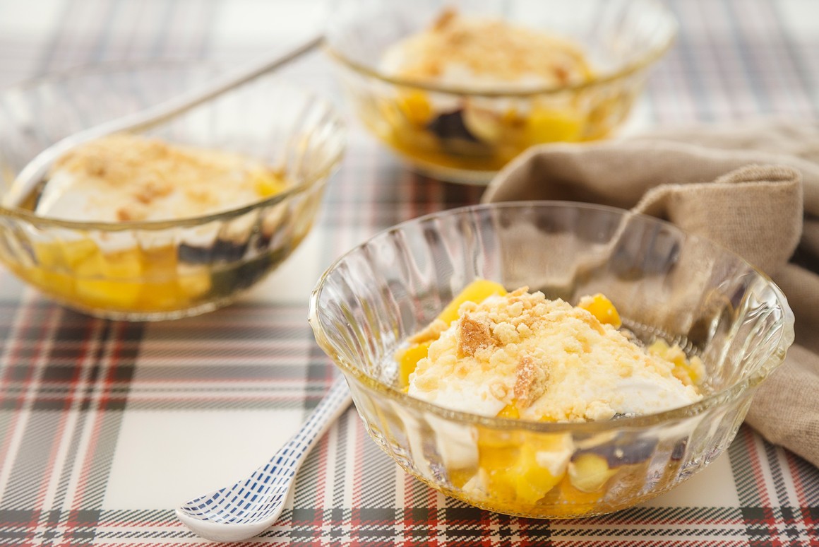 Obstsalat mit Alkohol