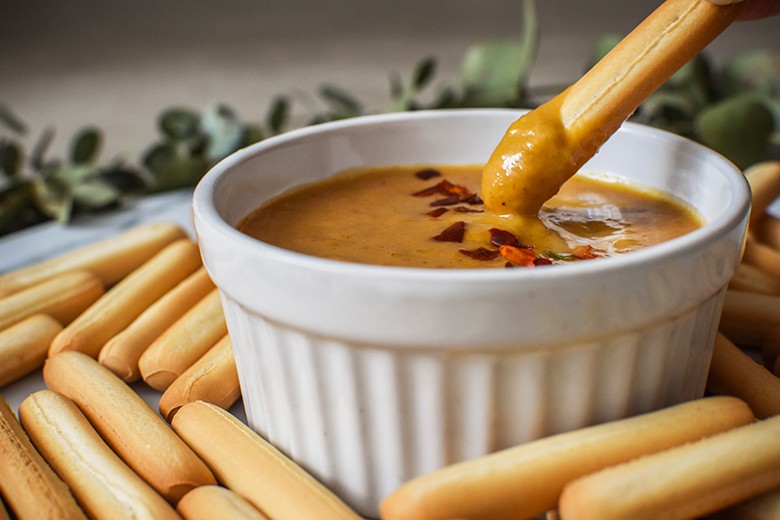 Pikanter Bananen-Erdnuss-Dip