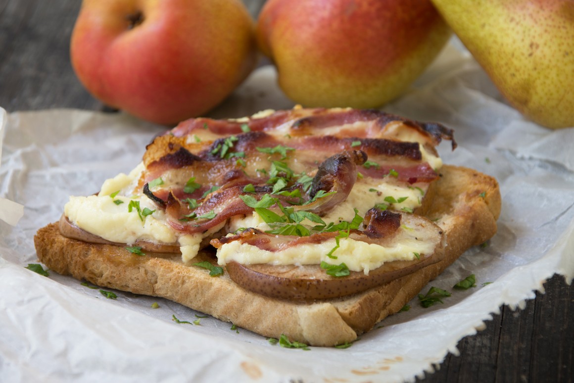 Toast mit Gorgonzola und Bacon - Rezept