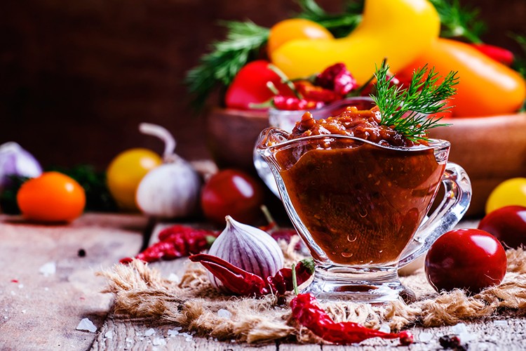Feurige Tomaten-Kirsch-Salsa