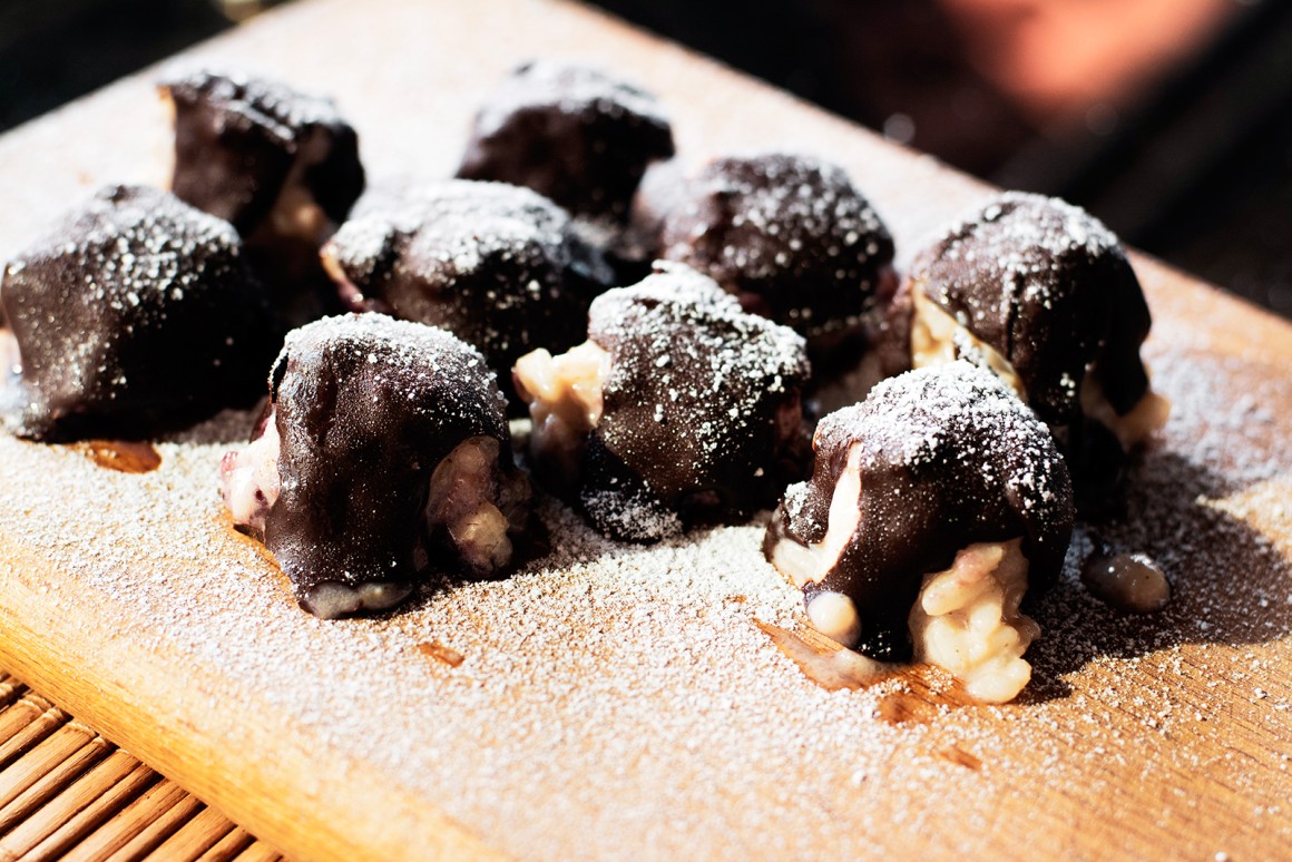 Eiskonfekt mit Milchreis-Himbeeren-Füllung