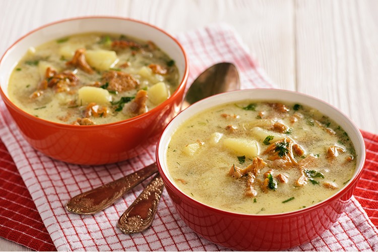 Kartoffelsuppe mit Pfifferlingen