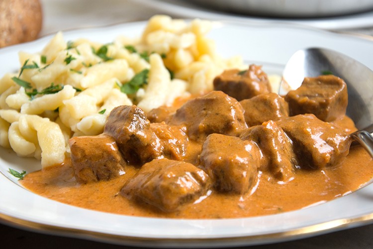 Deftiges Malzbier-Gulasch