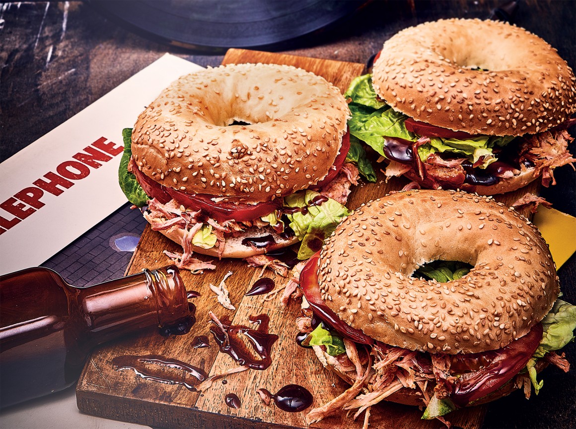 Pulled Pork Bagel New York Style