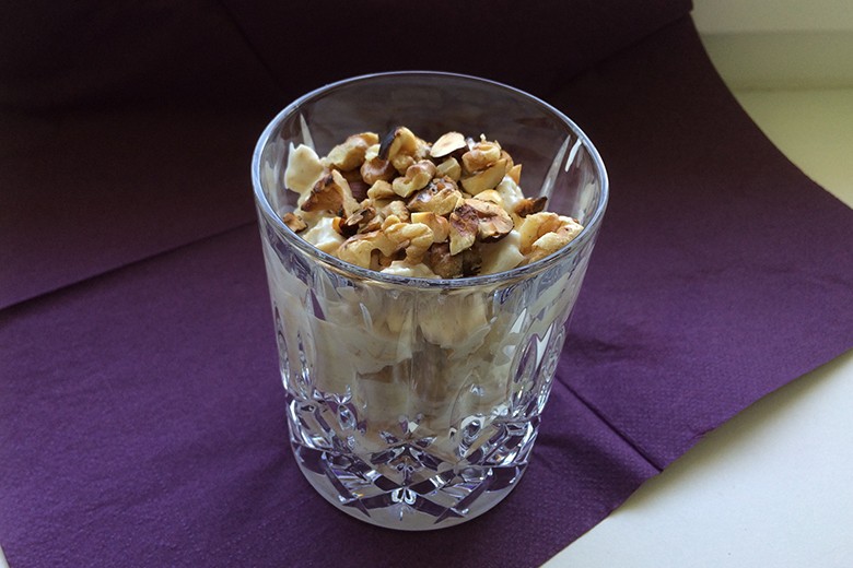 Veganes Nuss-Zimt-Müsli