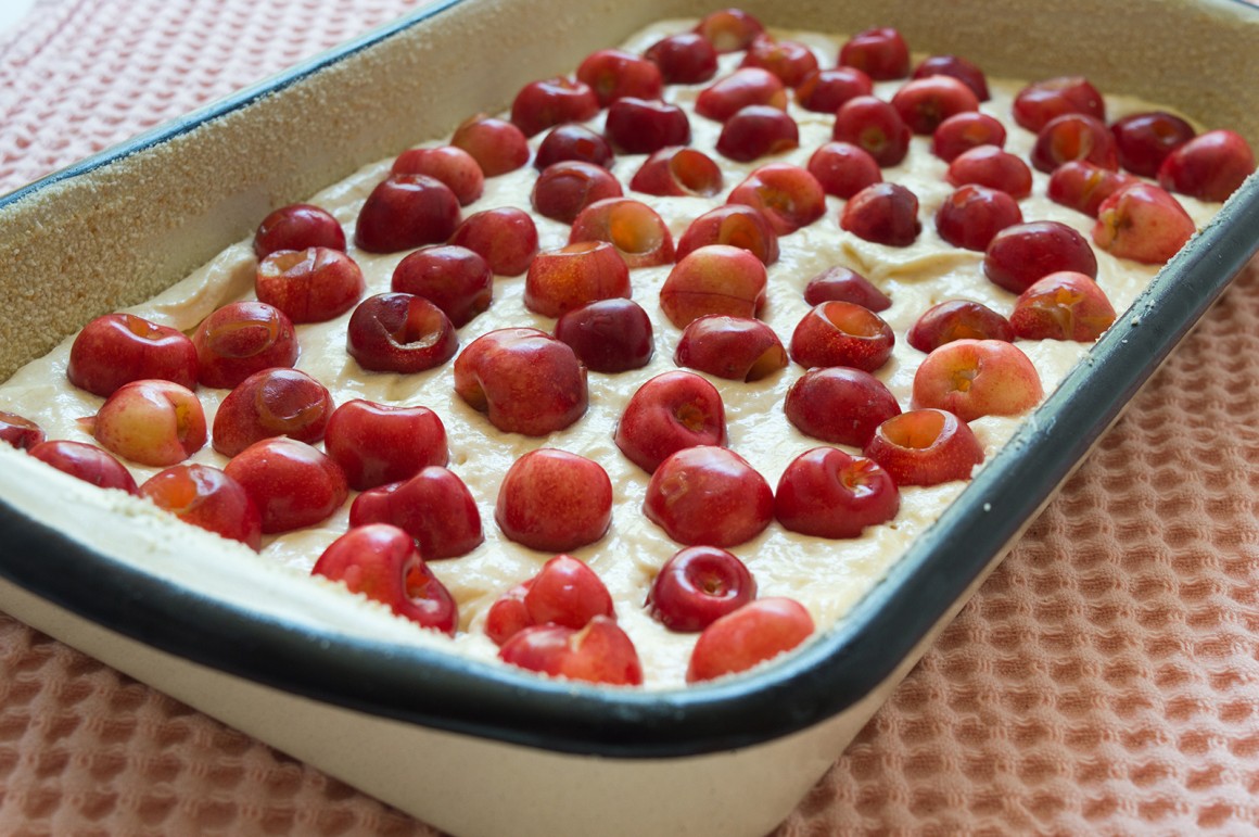 Rührkuchen mit Kirschen