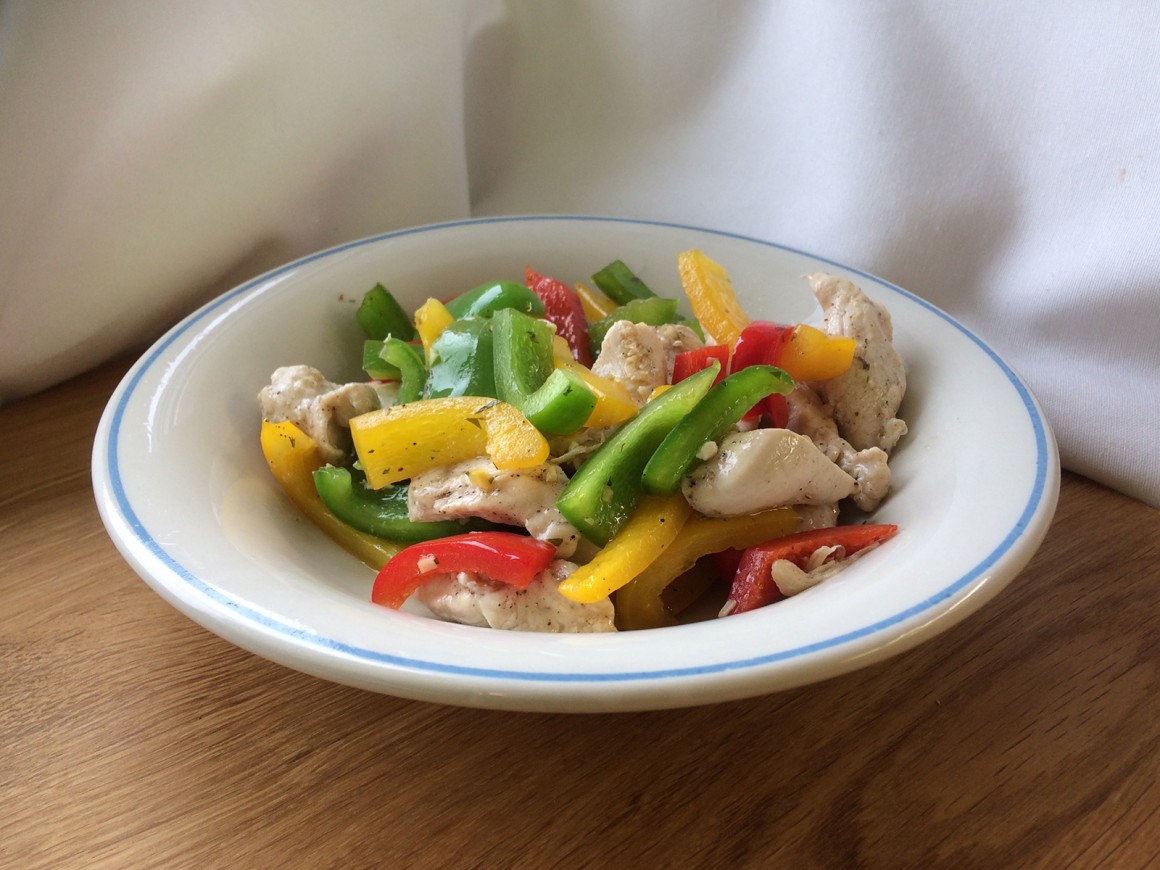 Hähnchenbruststreifen mit Paprika