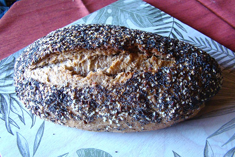Dinkel-Gewürz-Brot