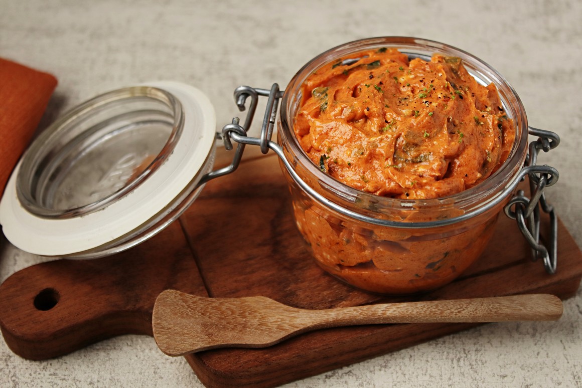 Tomatenbutter mit Feta