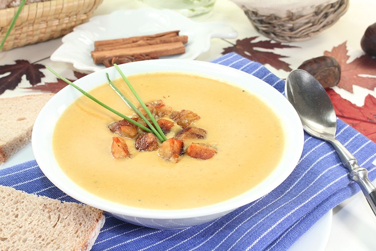 Maronencremesuppe