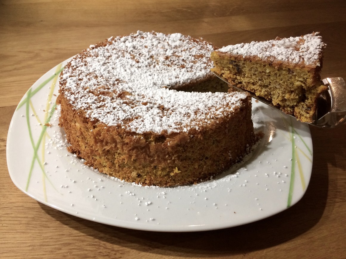 Saftiger Möhrenkuchen