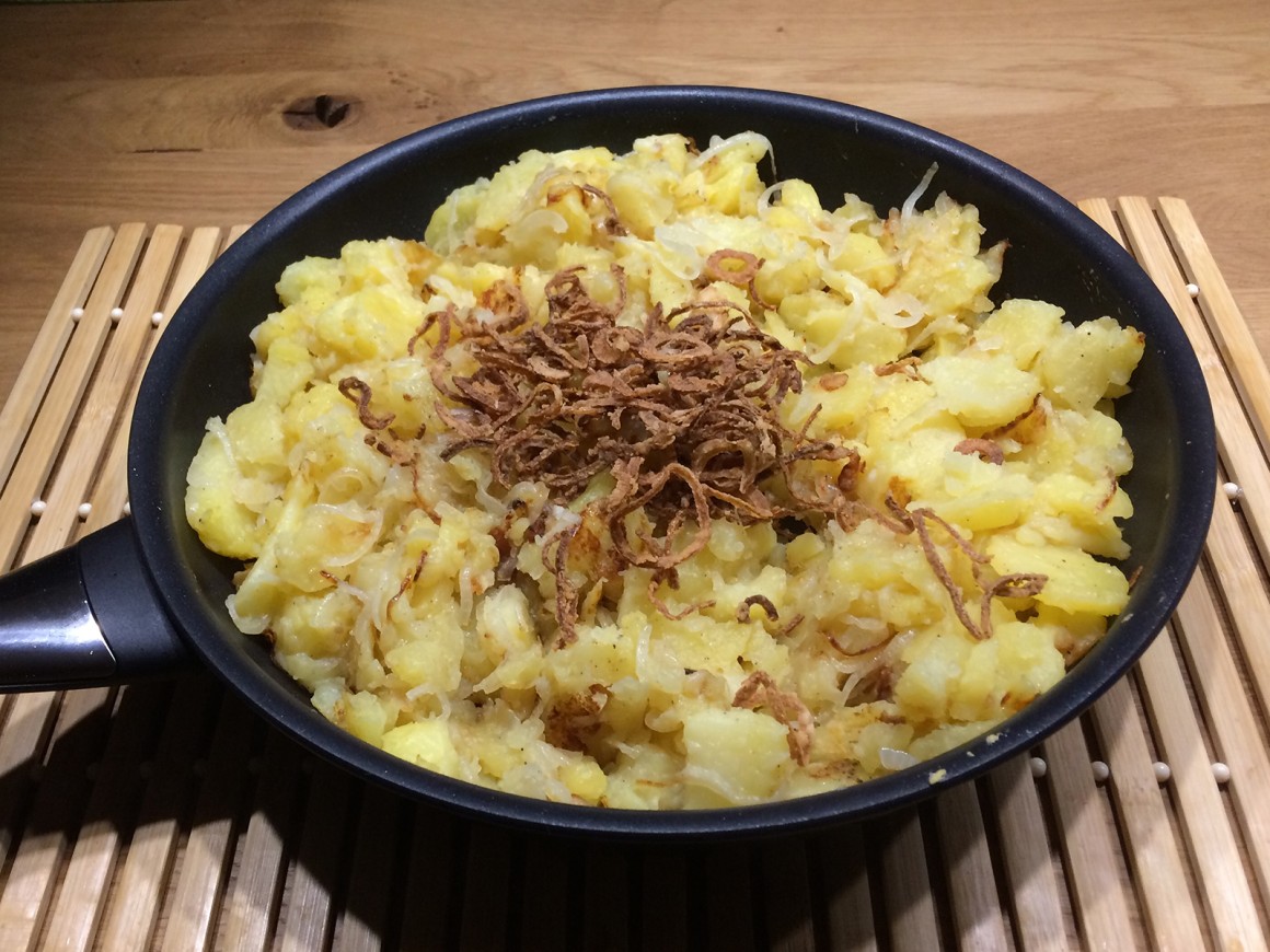 Bratkartoffeln Mit Zwiebeln - Rezept