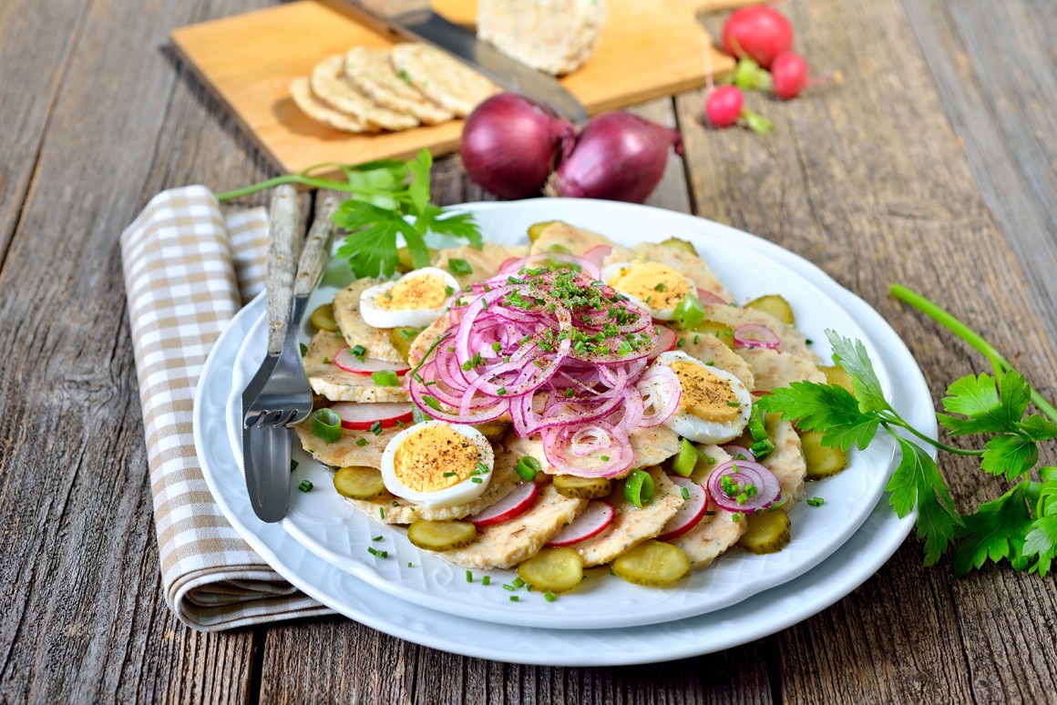 Bayerischer Knödelsalat