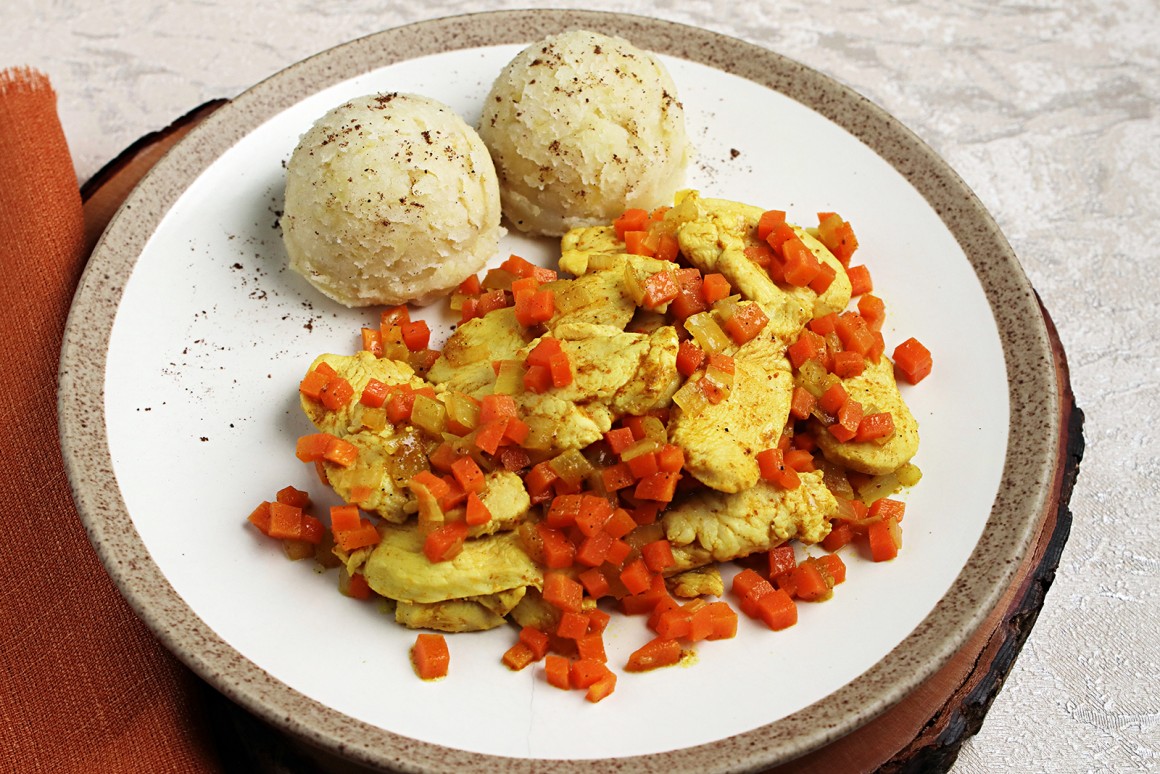 Curry-Huhn mit Sour-Cream-Kartoffelbrei