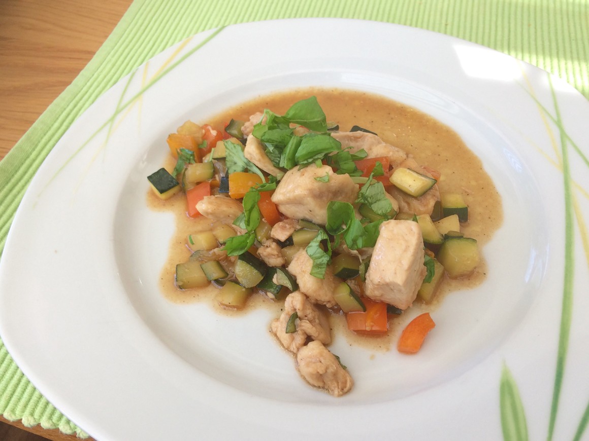 Feurige Hähnchenpfanne