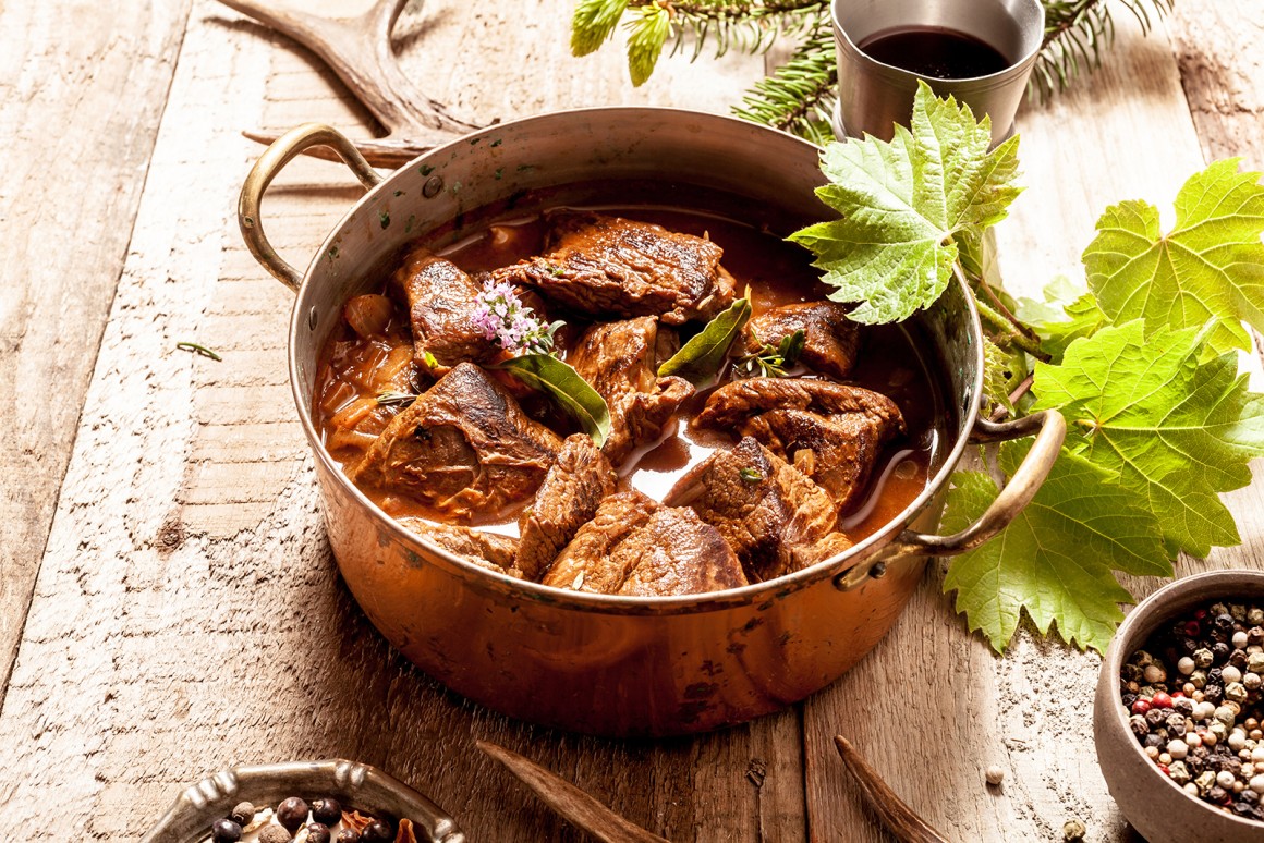 Hirschgulasch aus Südtirol