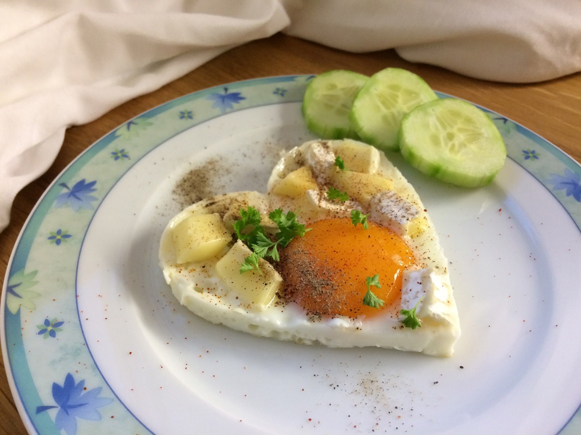 Spiegelei mit Käse