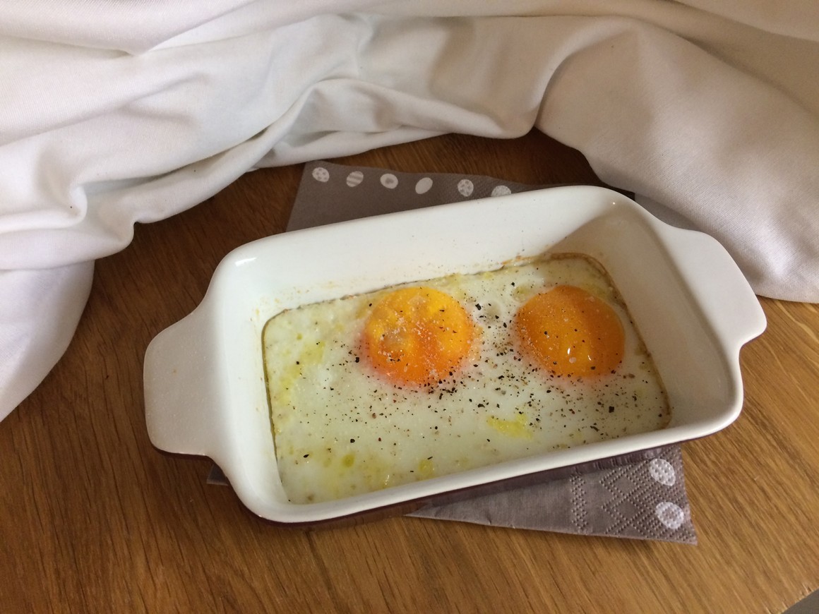 Einfaches Ofenspiegelei