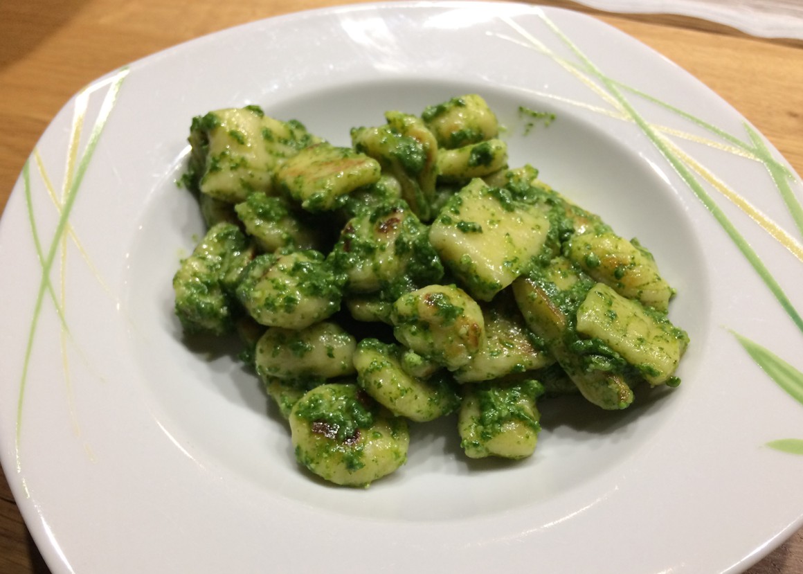 Gnocchi mit Pesto